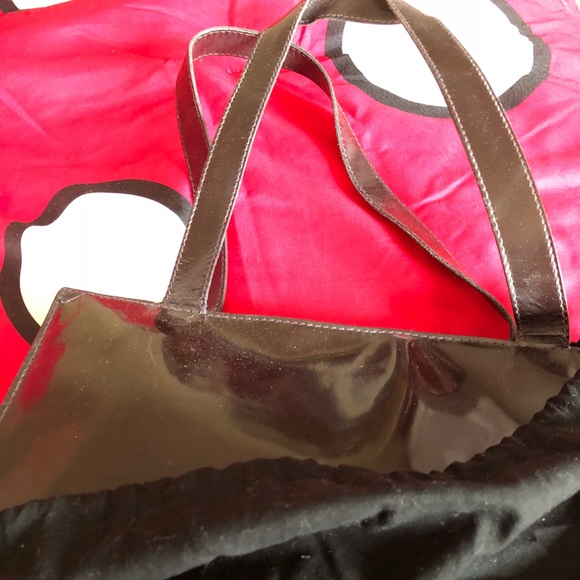 Authentic Chanel leather brown handbag. - Picture 5 of 5